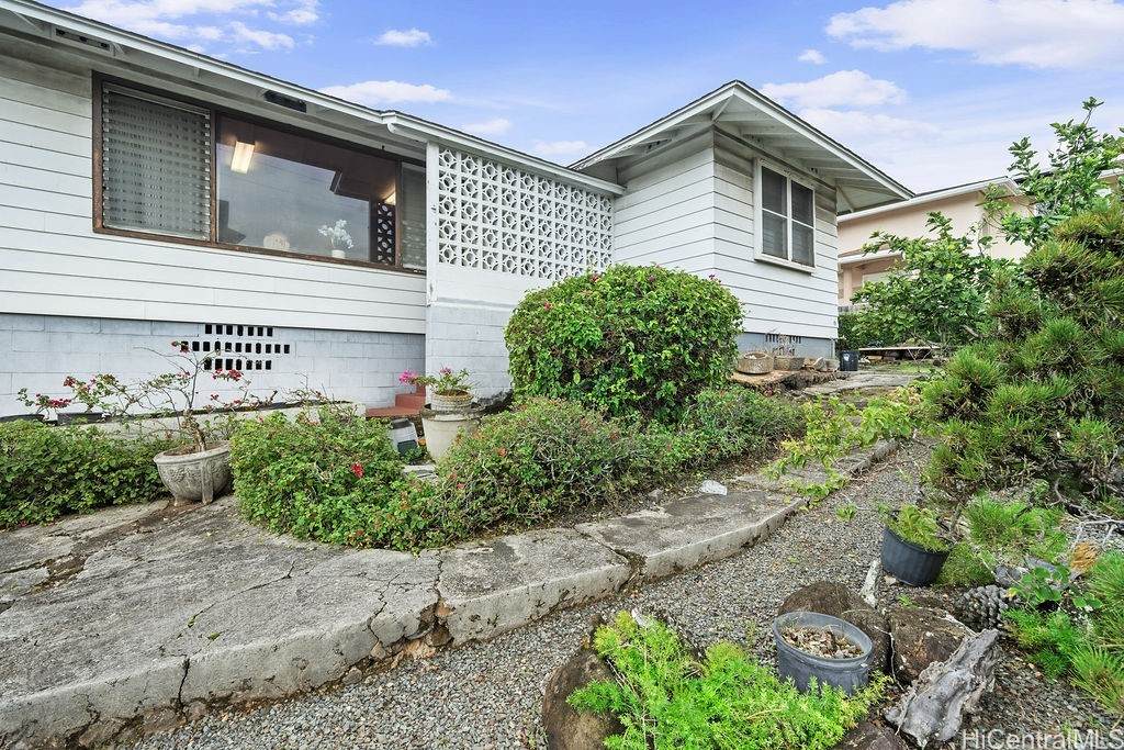 2216 Mahalo Street - Photo 1