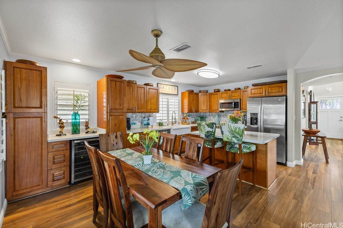 https://bt-photos.global.ssl.fastly.net/honolulu/1280_boomver_2_202606658-2.jpg