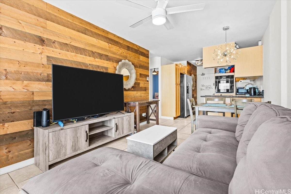 222 Kaiulani Avenue - Photo 1