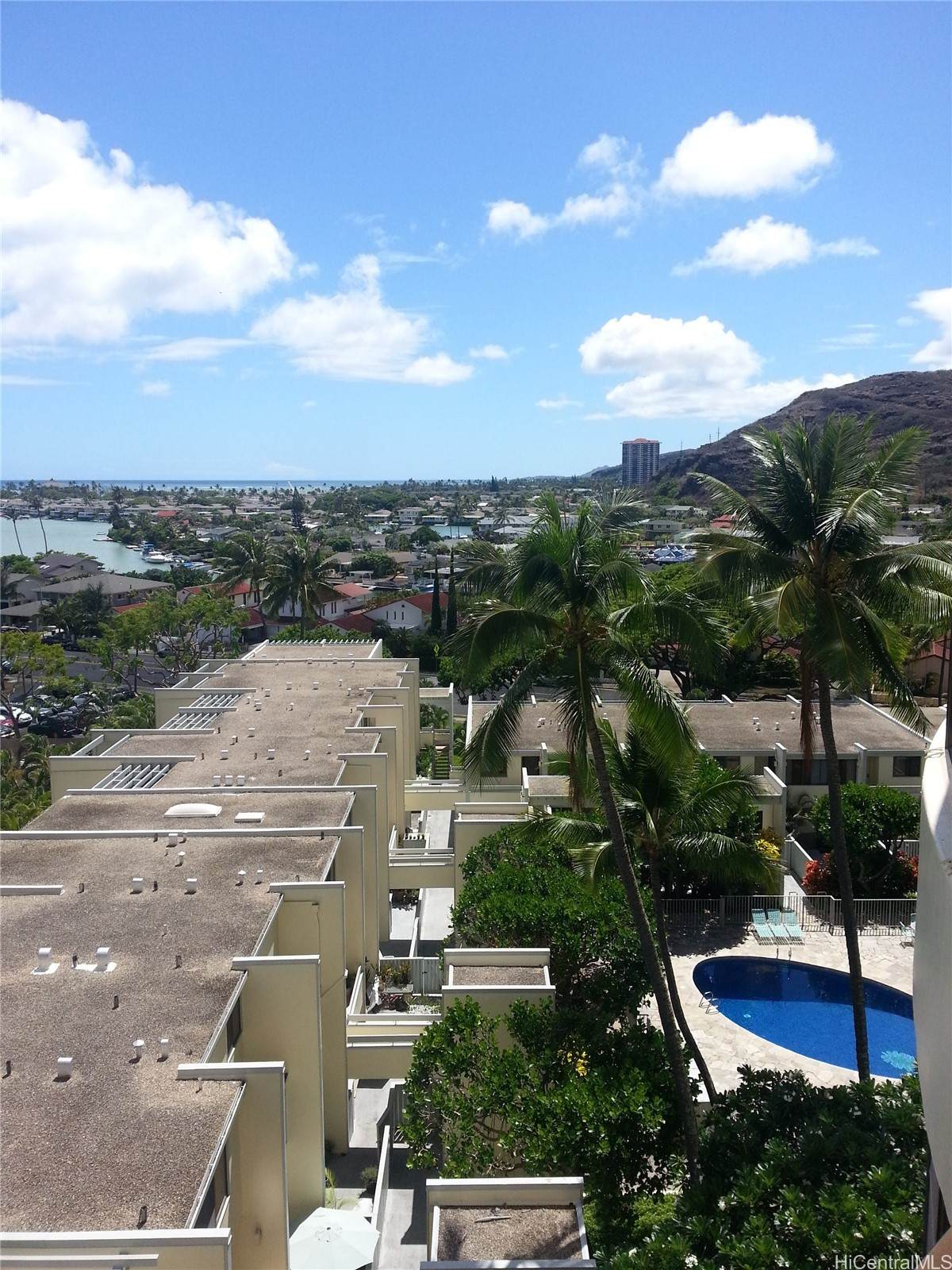 https://bt-photos.global.ssl.fastly.net/honolulu/orig_boomver_1_202607725-2.jpg