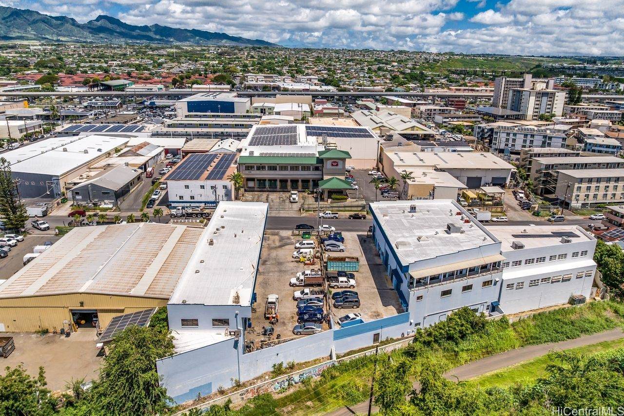 https://bt-photos.global.ssl.fastly.net/honolulu/orig_boomver_1_202607865-2.jpg