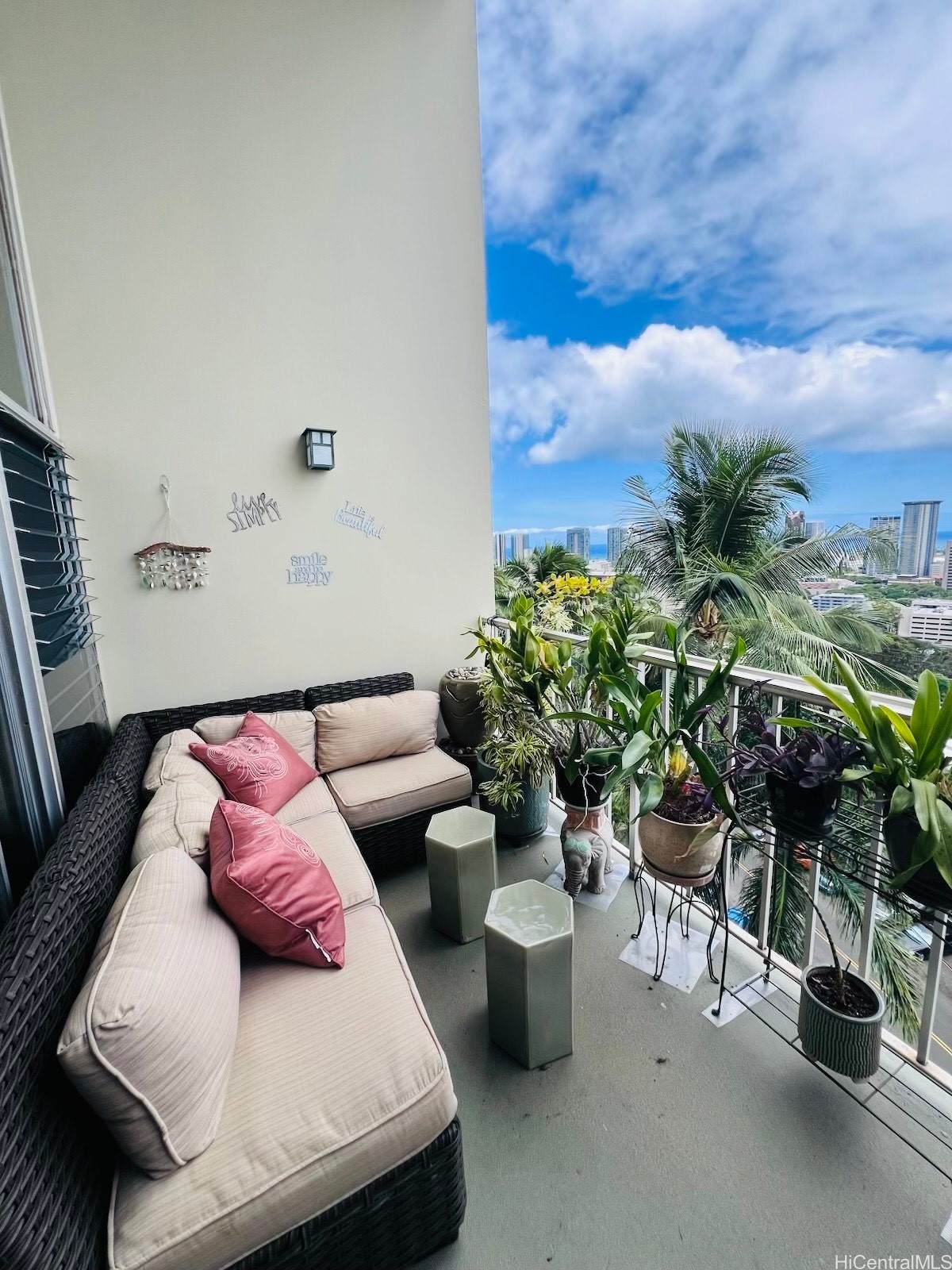 https://bt-photos.global.ssl.fastly.net/honolulu/1280_boomver_1_202608557-2.jpg