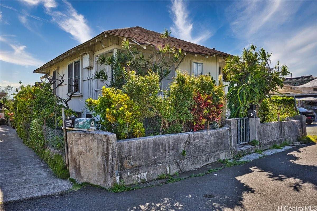 https://bt-photos.global.ssl.fastly.net/honolulu/orig_boomver_1_202608979-2.jpg