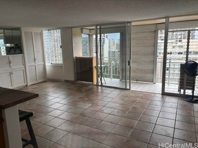 https://bt-photos.global.ssl.fastly.net/honolulu/orig_boomver_1_202609055-2.jpg