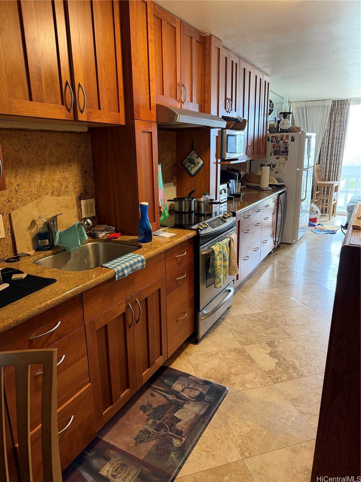https://bt-photos.global.ssl.fastly.net/honolulu/1280_boomver_1_202609685-2.jpg