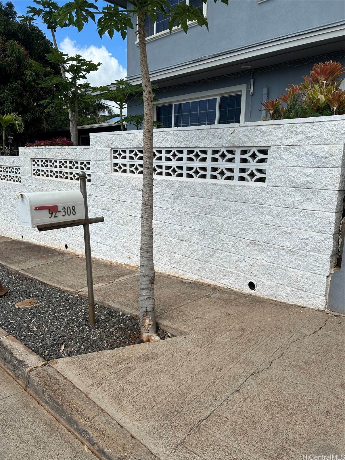 https://bt-photos.global.ssl.fastly.net/honolulu/orig_boomver_1_202609688-2.jpg