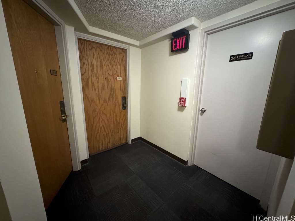 https://bt-photos.global.ssl.fastly.net/honolulu/orig_boomver_1_202609917-2.jpg