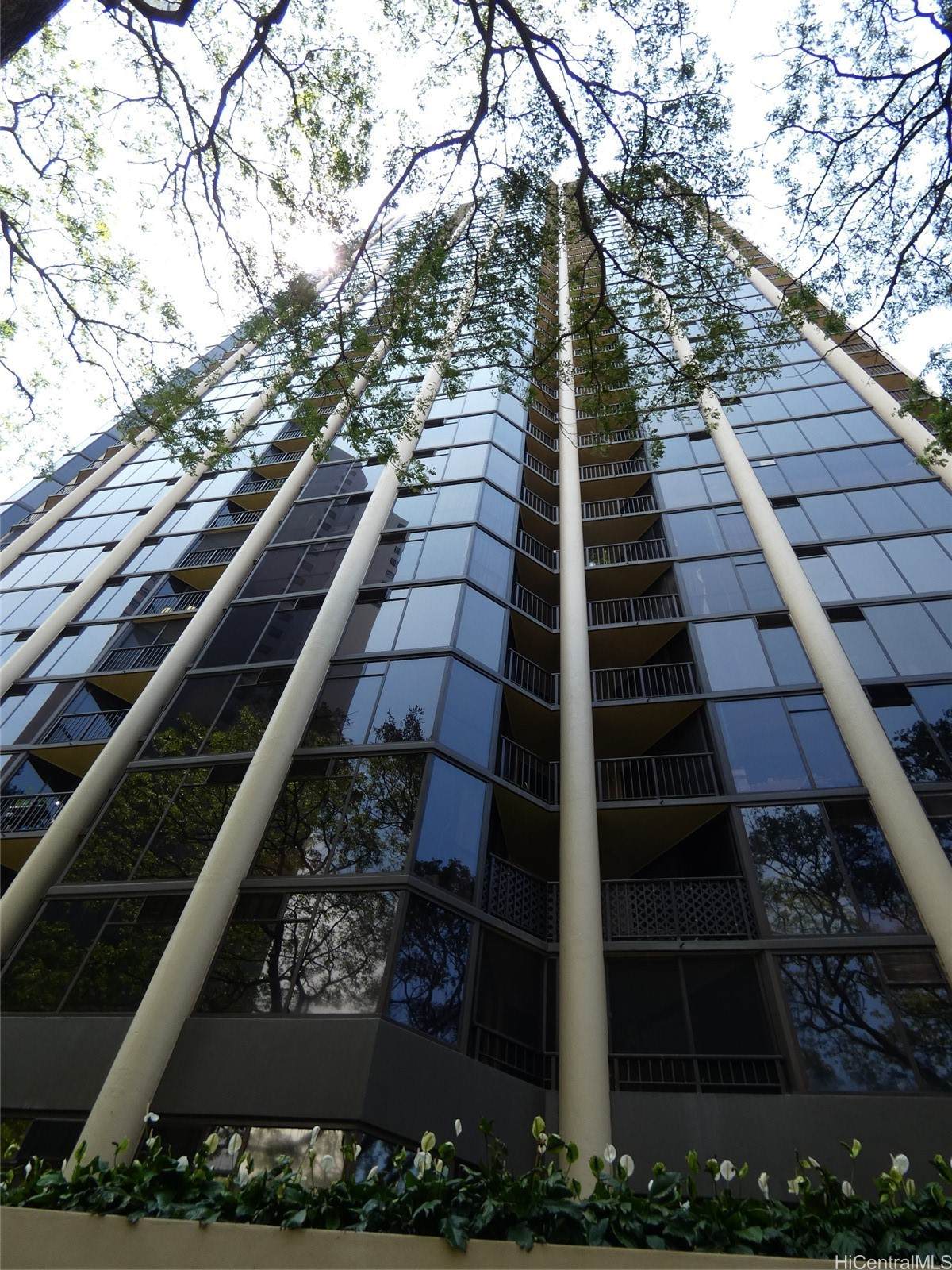 60 Beretania Street - Photo 1