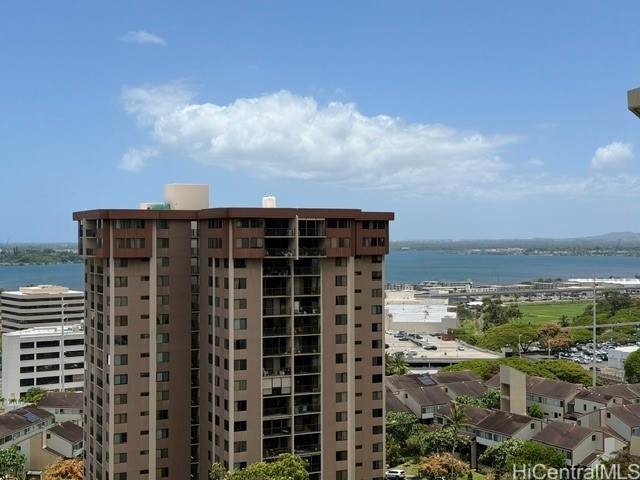 https://bt-photos.global.ssl.fastly.net/honolulu/orig_boomver_1_202611396-2.jpg
