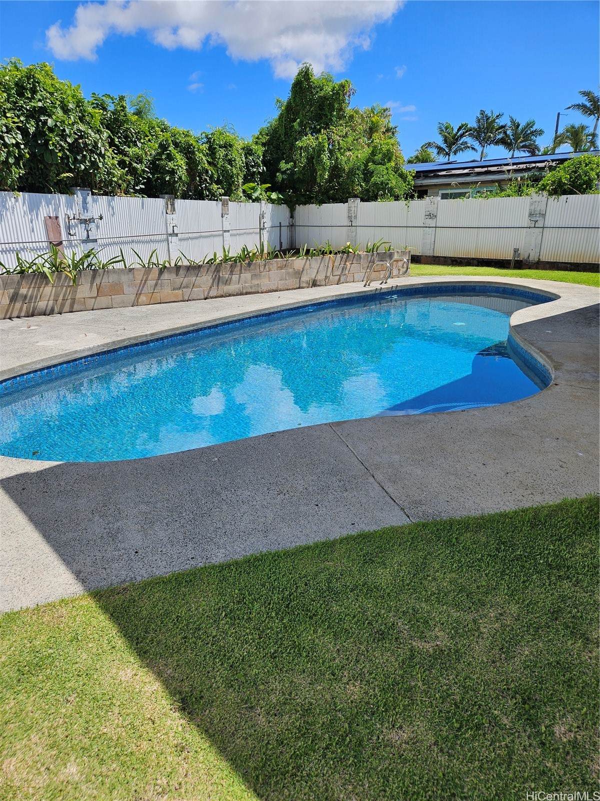 https://bt-photos.global.ssl.fastly.net/honolulu/1280_boomver_1_202611976-2.jpg