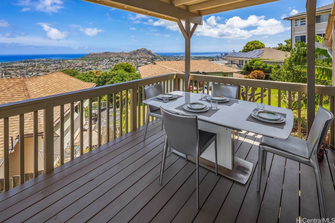 https://bt-photos.global.ssl.fastly.net/honolulu/orig_boomver_1_202612198-2.jpg