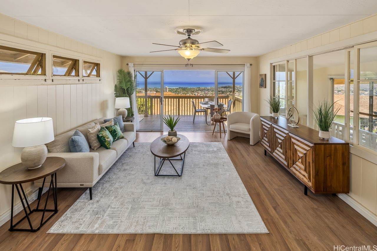 https://bt-photos.global.ssl.fastly.net/honolulu/orig_boomver_1_202612198-2.jpg