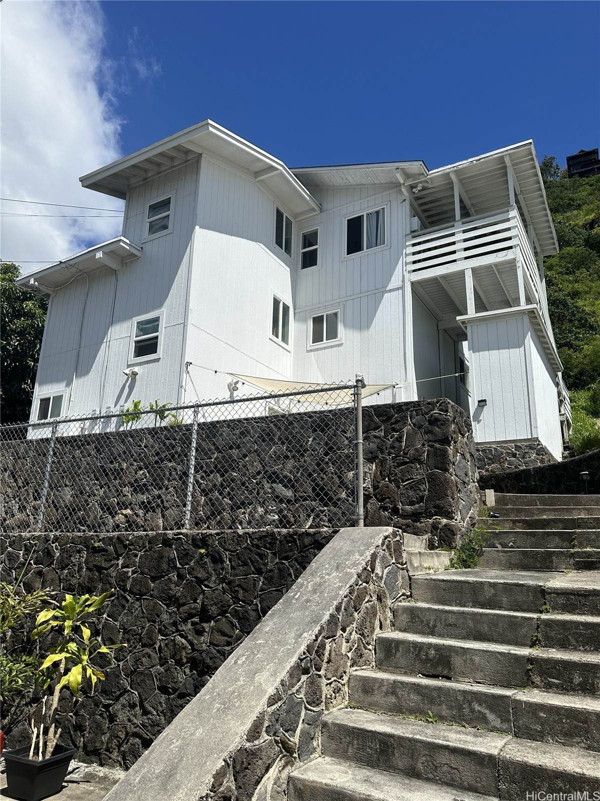 2001 10th Avenue - Photo 1