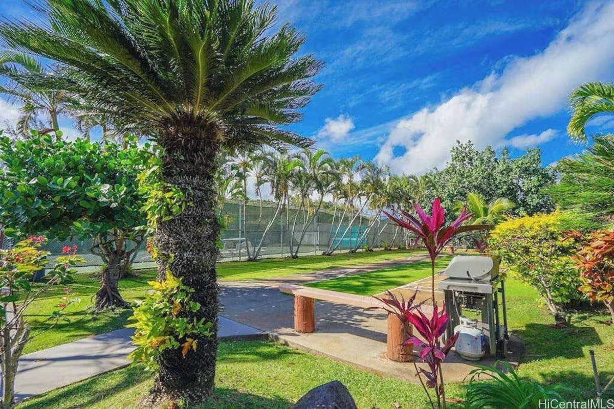 https://bt-photos.global.ssl.fastly.net/honolulu/orig_boomver_1_202613628-2.jpg