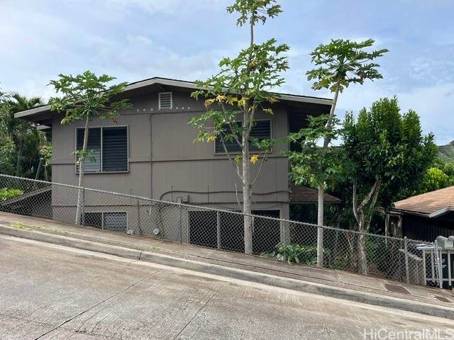 https://bt-photos.global.ssl.fastly.net/honolulu/orig_boomver_1_202614024-2.jpg