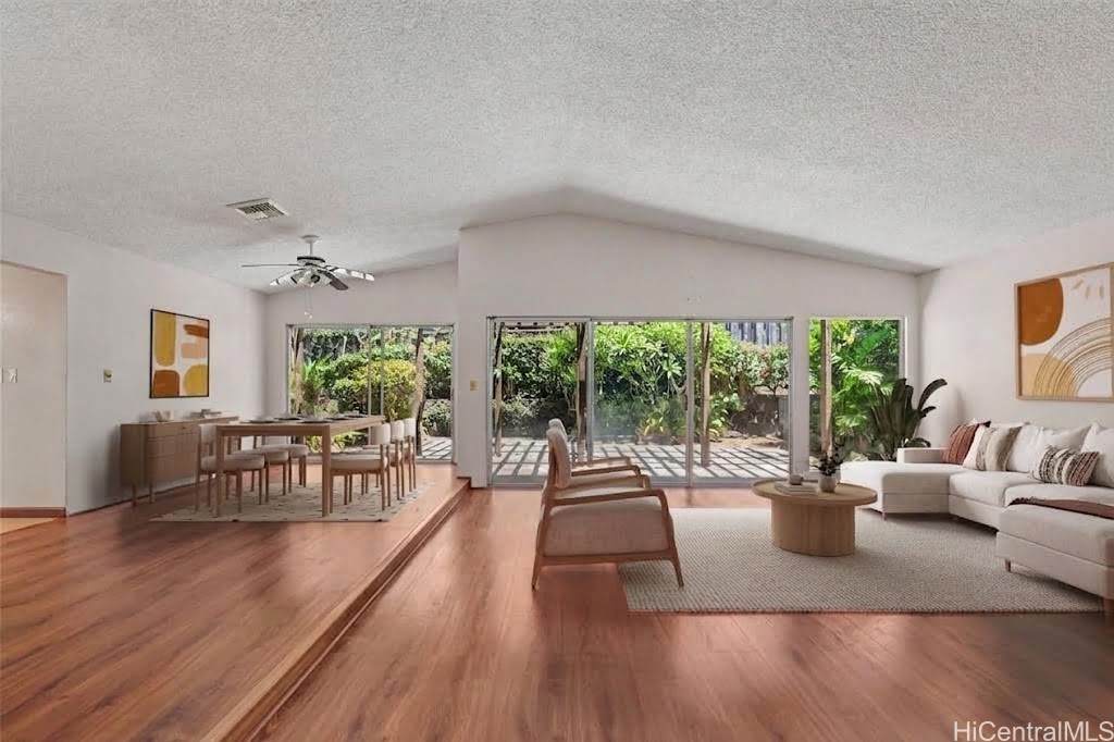 https://bt-photos.global.ssl.fastly.net/honolulu/orig_boomver_1_202615742-2.jpg