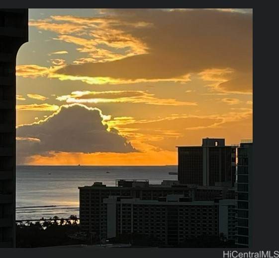 https://bt-photos.global.ssl.fastly.net/honolulu/orig_boomver_1_202617336-2.jpg