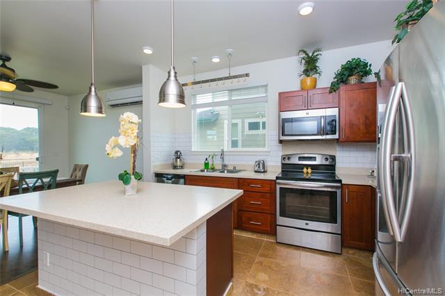 460 Kamaaha Avenue - Photo 1