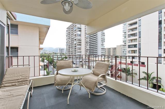 222 Kaiulani Avenue - Photo 1