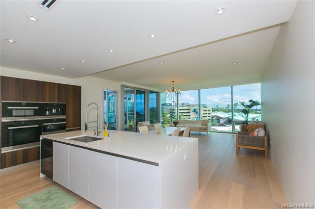 1118 Ala Moana Boulevard - Photo 1