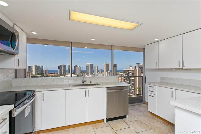 1425 Ward Avenue - Photo 1