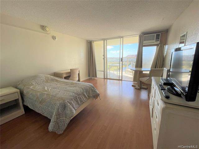 445 Seaside Avenue - Photo 1