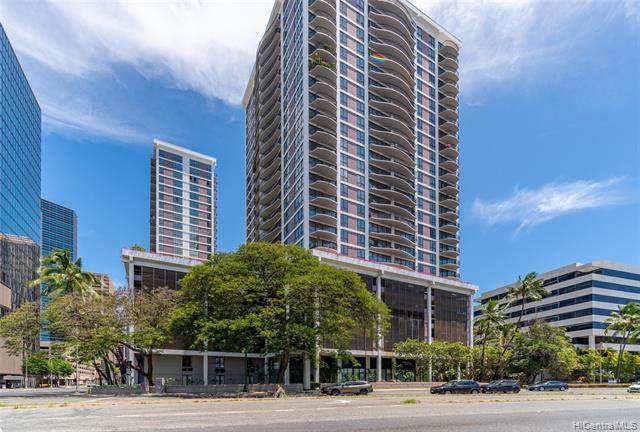 700 Richards Street - Photo 1
