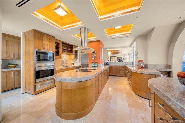 1080 Beretania Street - Photo 1