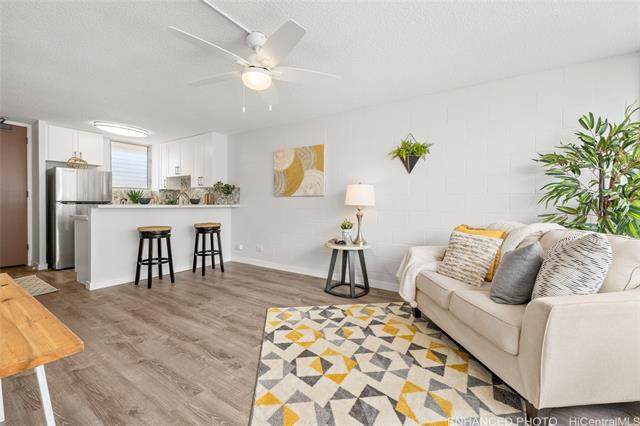 1403 Makiki Street - Photo 1