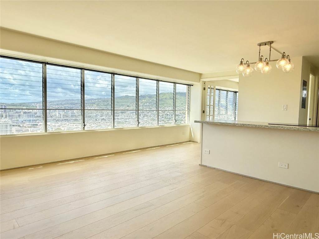 2525 Date Street - Photo 1