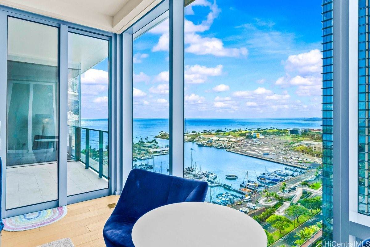 https://bt-photos.global.ssl.fastly.net/honolulu/orig_boomver_2_202528142-2.jpg