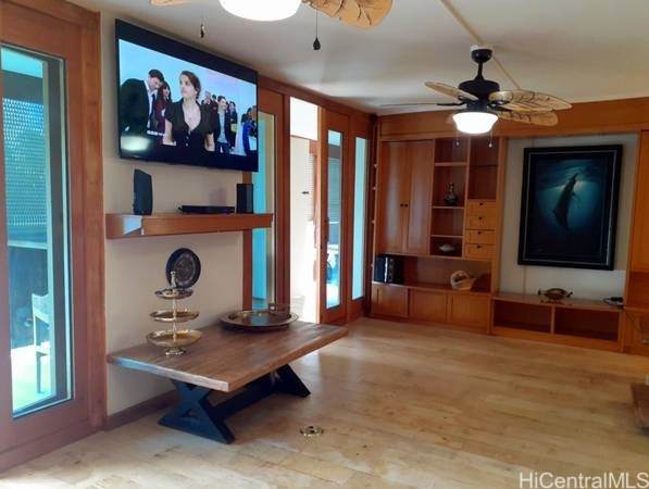 https://bt-photos.global.ssl.fastly.net/honolulu/orig_boomver_2_202601838-2.jpg