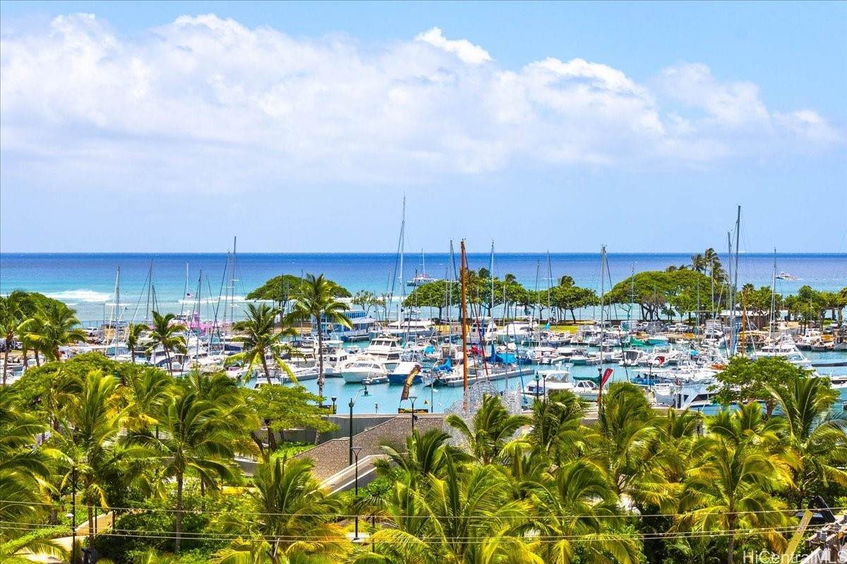 https://bt-photos.global.ssl.fastly.net/honolulu/orig_boomver_2_202613270-2.jpg