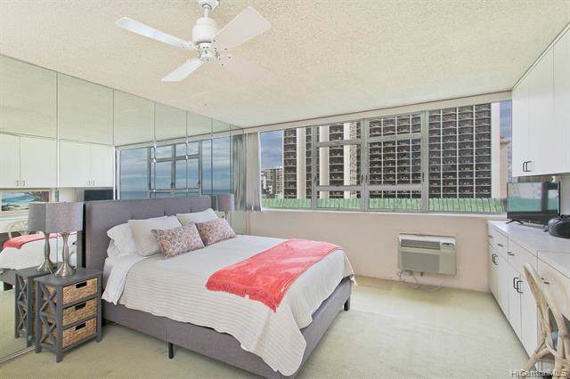 2500 Kalakaua Avenue - Photo 1