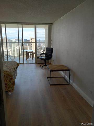 445 Seaside Avenue - Photo 1