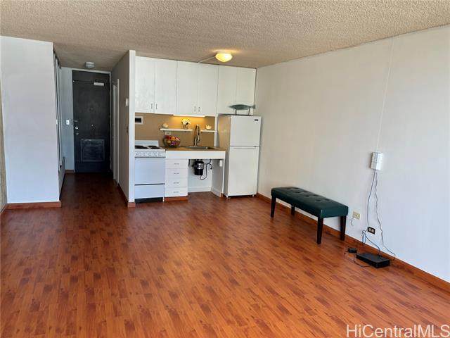 747 Amana Street - Photo 1