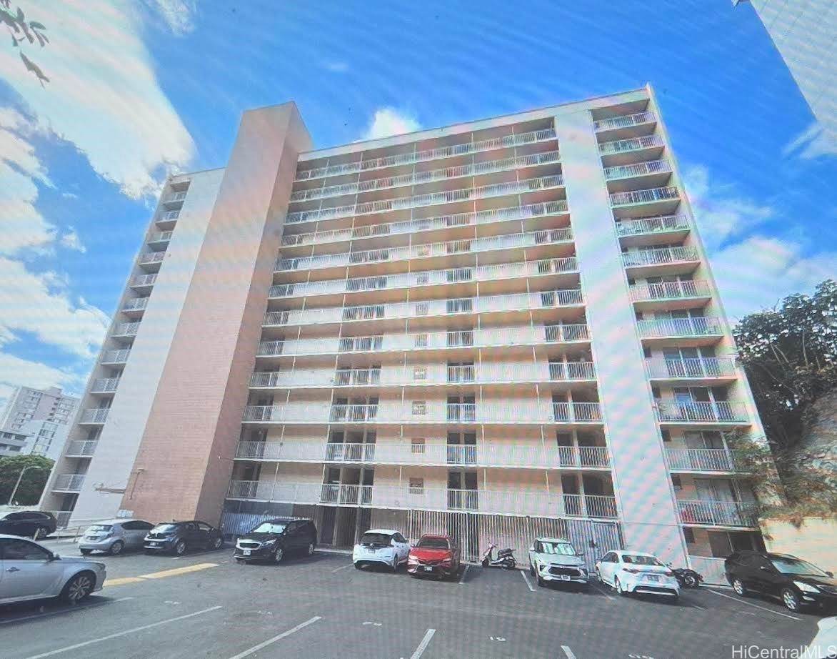 https://bt-photos.global.ssl.fastly.net/honolulu/orig_boomver_3_202600492-2.jpg