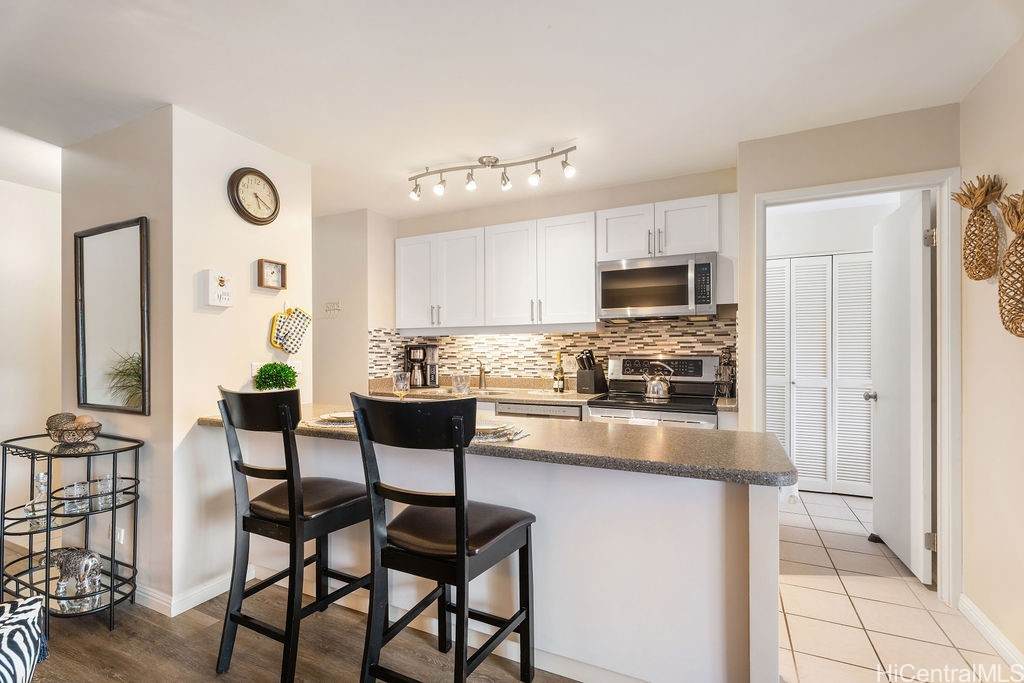 1778 Ala Moana Boulevard - Photo 1