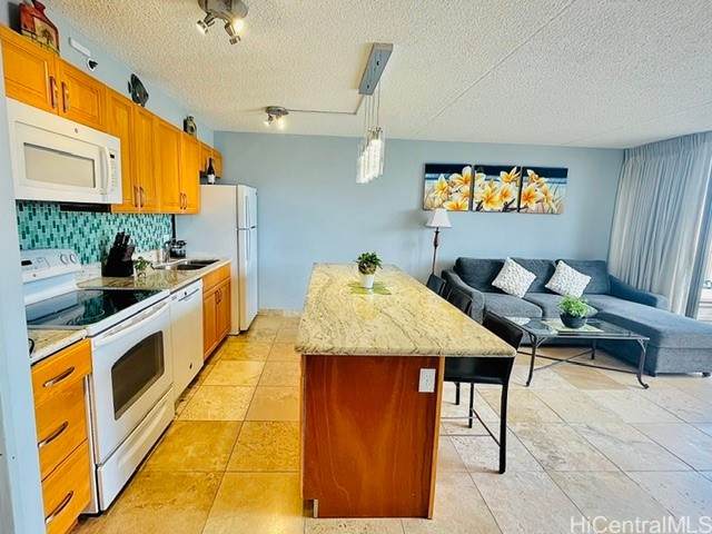 https://bt-photos.global.ssl.fastly.net/honolulu/orig_boomver_3_202606040-2.jpg
