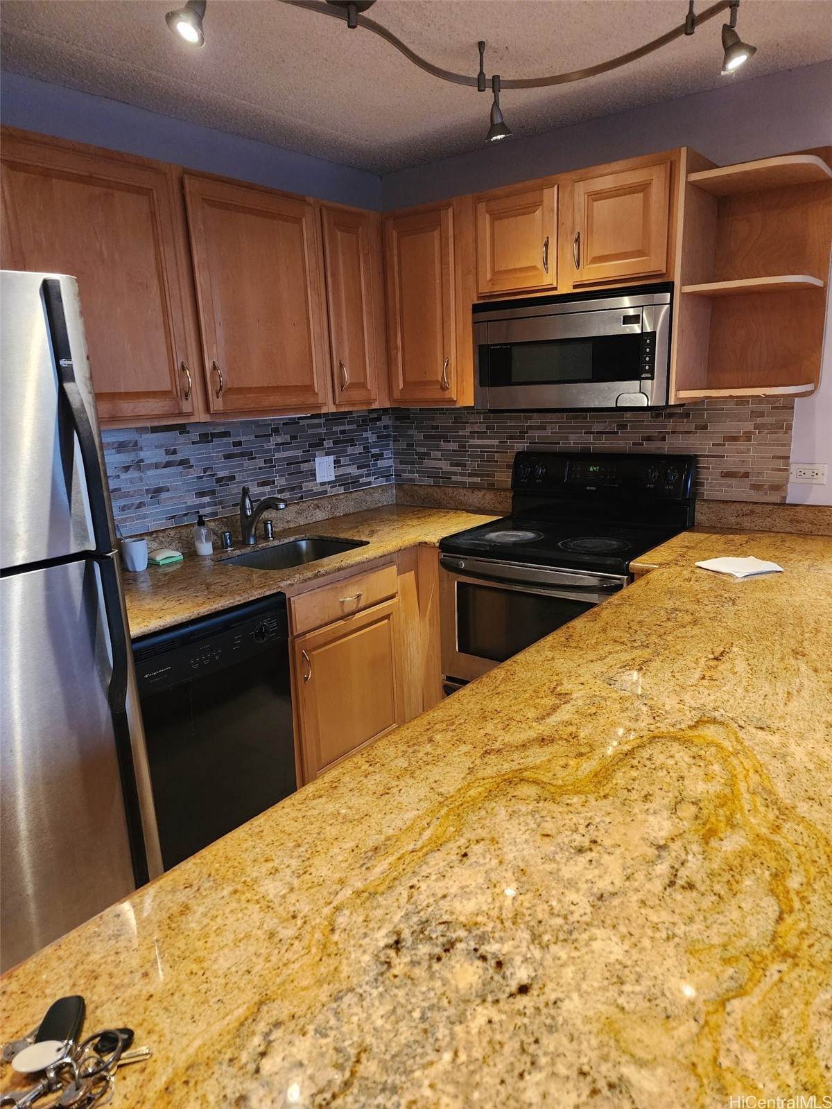 411 Hobron Lane - Photo 1