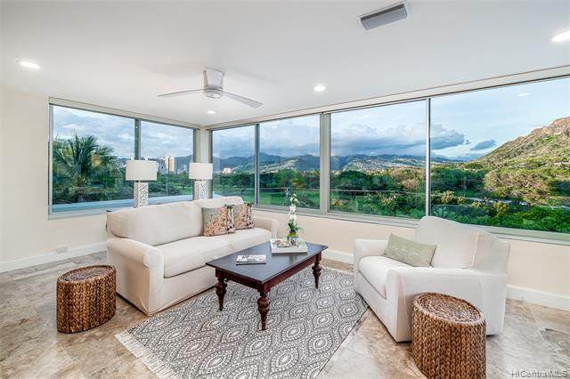 2957 Kalakaua Avenue - Photo 1