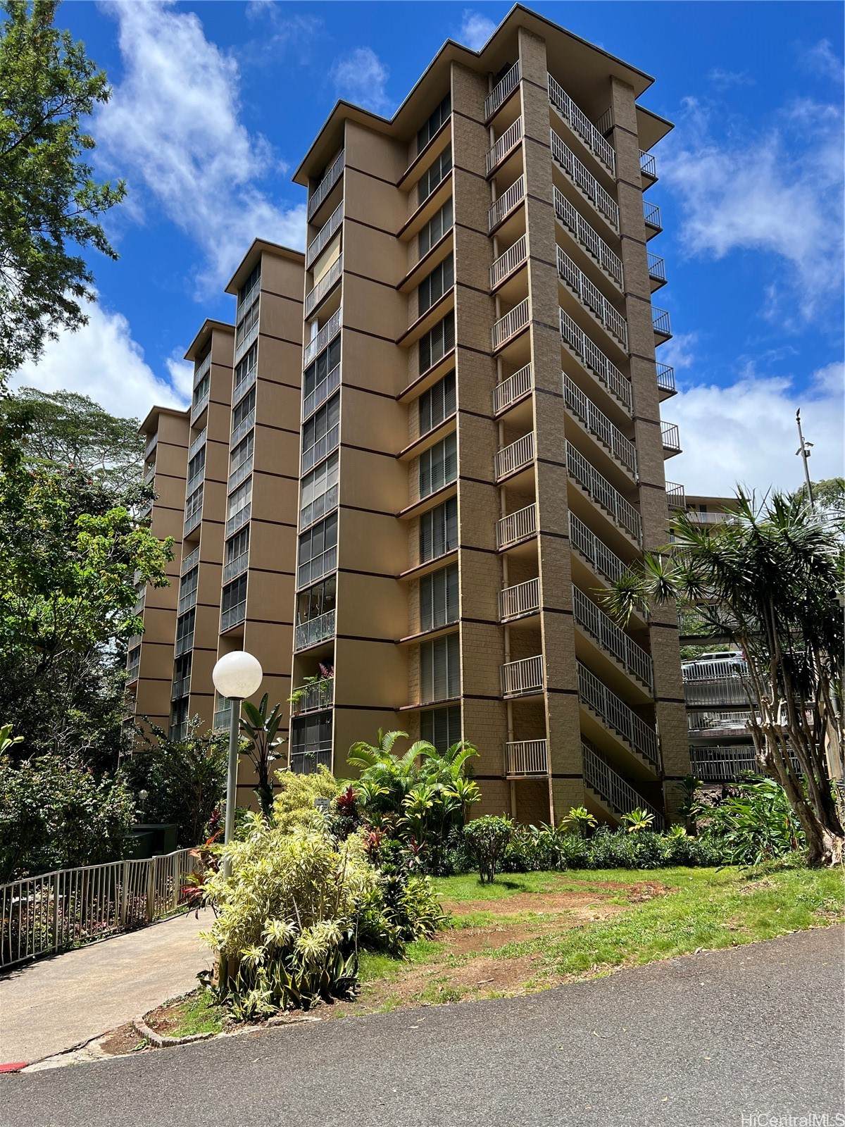 https://bt-photos.global.ssl.fastly.net/honolulu/orig_boomver_6_202610364-2.jpg