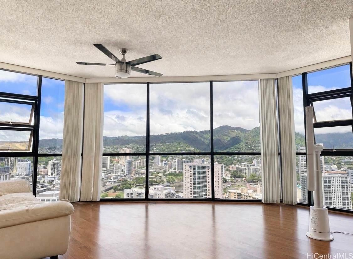 https://bt-photos.global.ssl.fastly.net/honolulu/orig_boomver_6_202614525-2.jpg