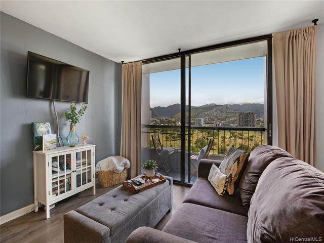 320 Liliuokalani Avenue - Photo 1