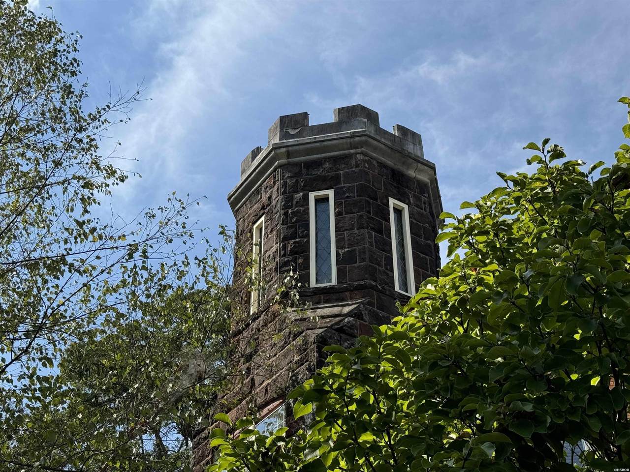 420 Quapaw Avenue - Photo 1