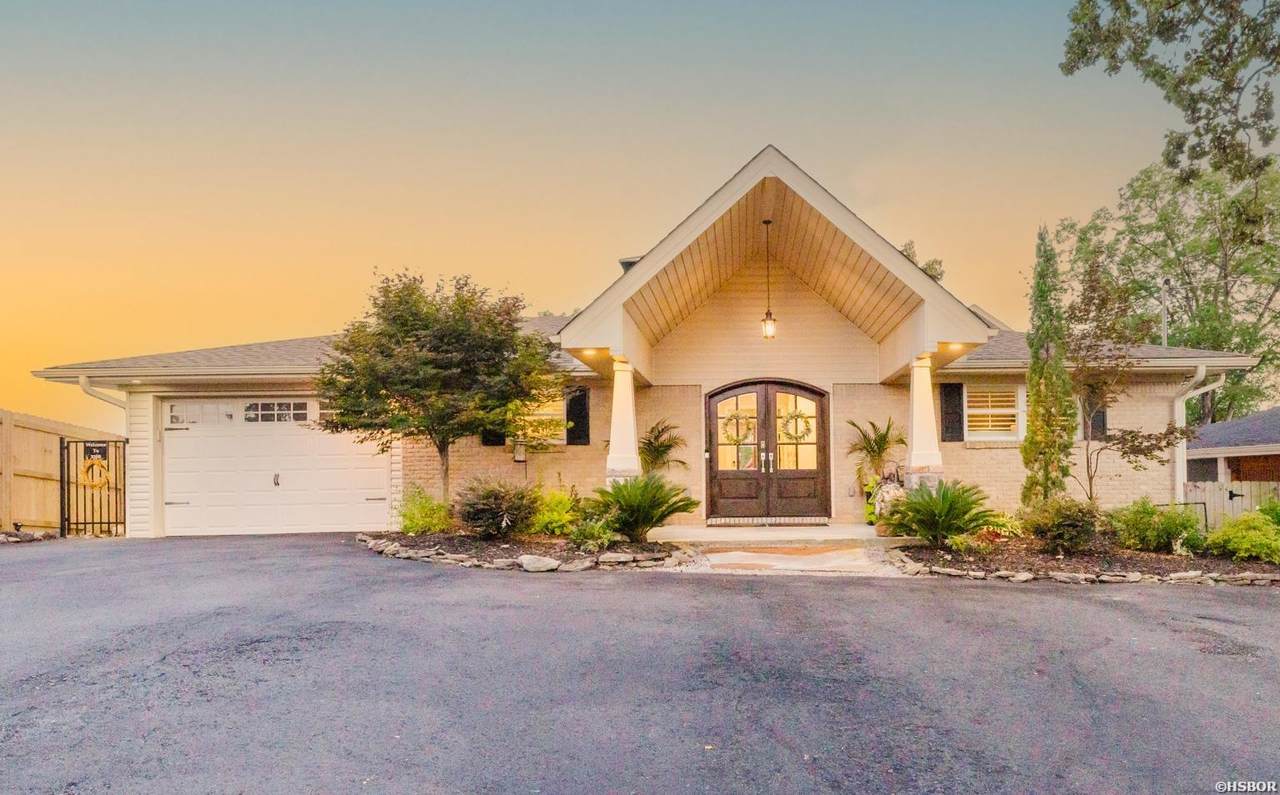 320 Paradise - Photo 1