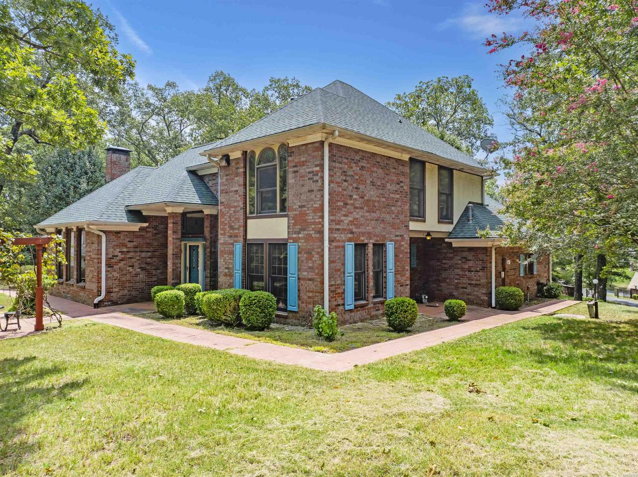 112 Shamrock Lane - Photo 1