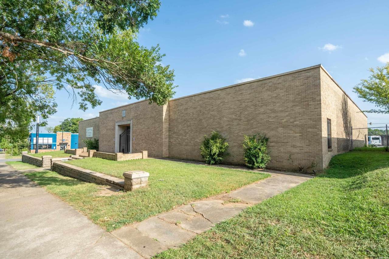 311 Grand Avenue - Photo 1