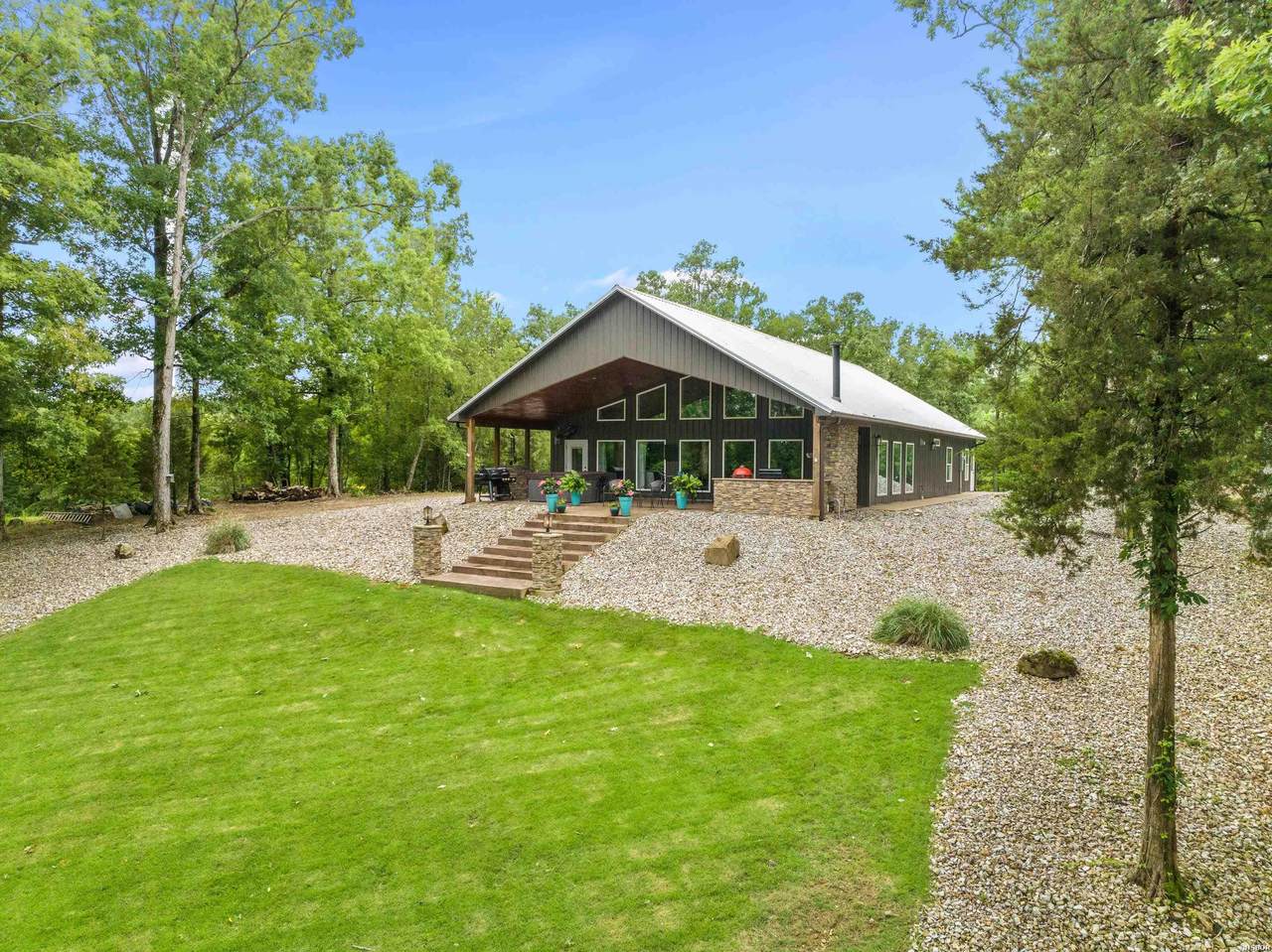 329 Woodview Lane - Photo 1