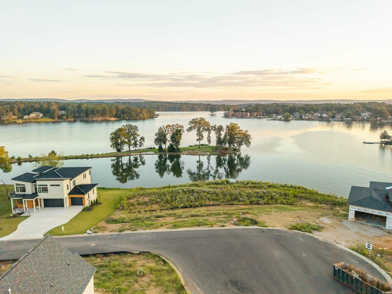 242 Post Point - Photo 1